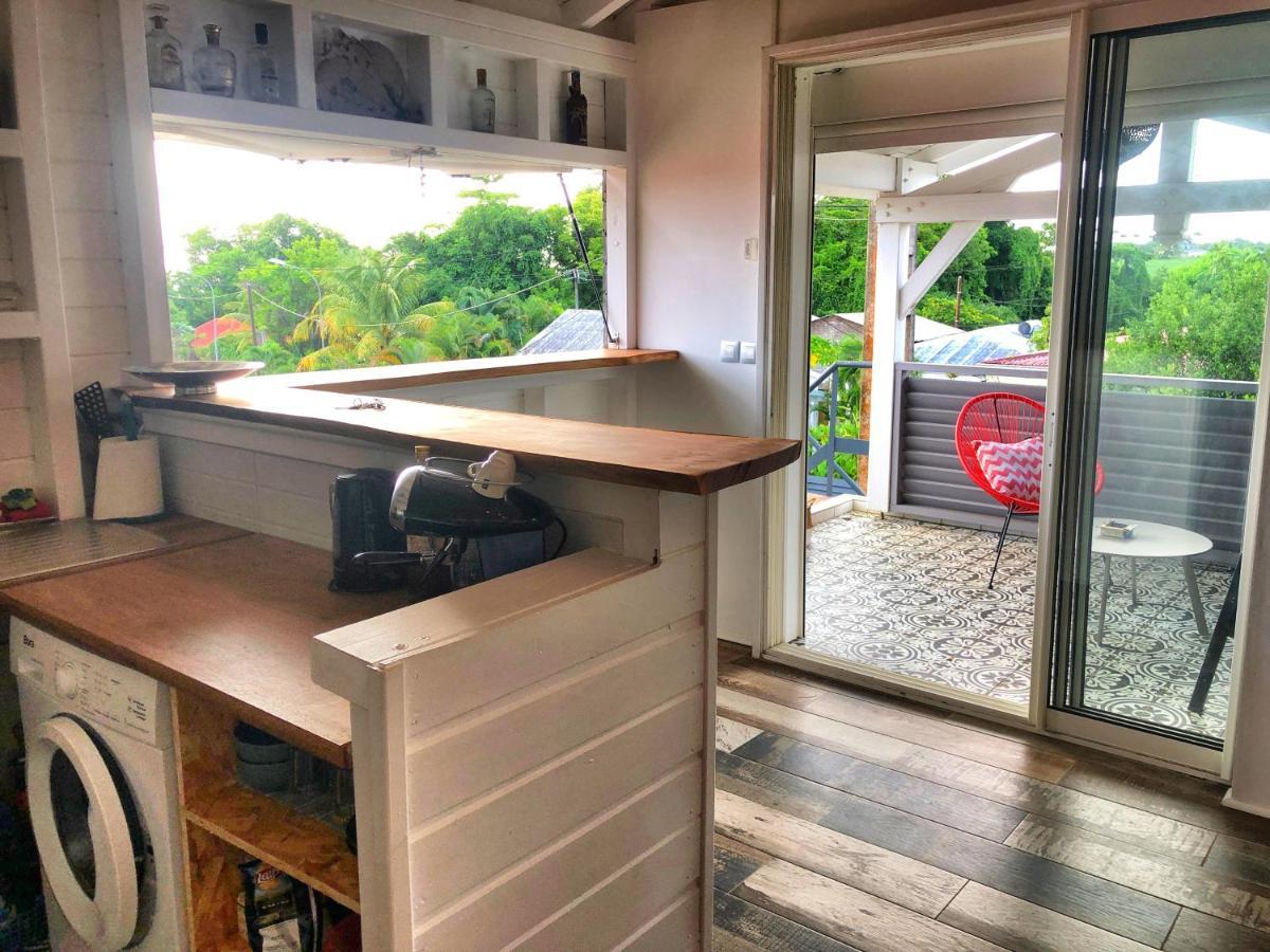 Ti Paradis. 2 Chambres. Entre Deshaies Et Rose. Appartement